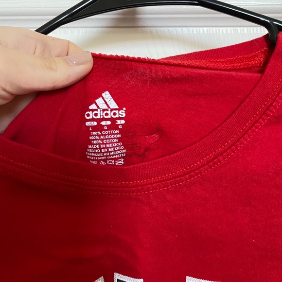 BULLS T SHIRT - Picture 4 of 4